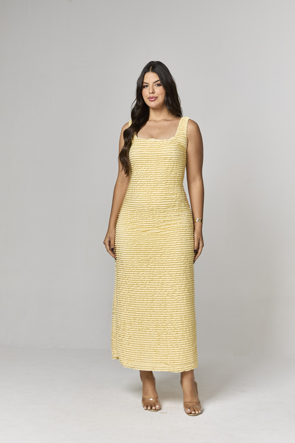 20423108-AMARELO-1-2.jpg 2cba2e2b78d4058277f578907b84da23
